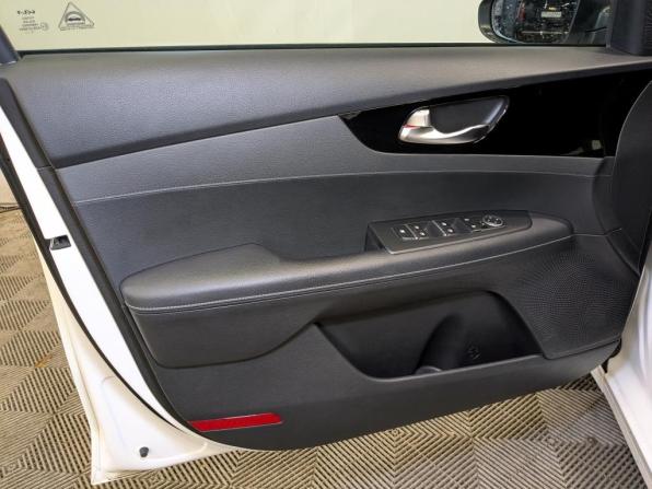 Kia Cerato IV Рестайлинг с пробегом 2021 года, цена 1 950 000 рублей, 80754 км, седан, Автокод Объявления