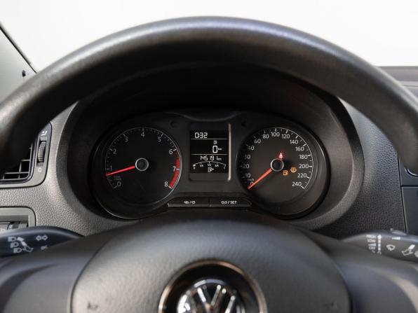 Volkswagen Polo V Рестайлинг с пробегом 2018 года, цена 860 000 рублей, 145191 км, седан, Автокод Объявления