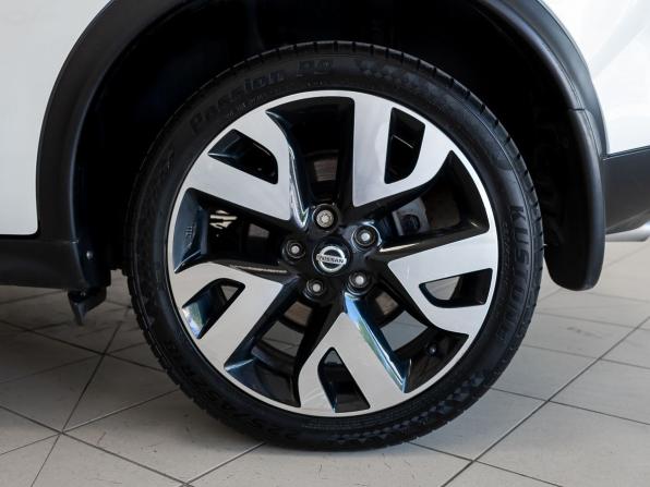 Nissan Juke I с пробегом 2014 года, цена 1 290 000 рублей, 144080 км, внедорожник, Автокод Объявления