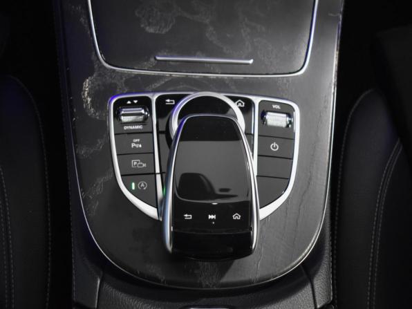 Mercedes-Benz E-Класс V (W213 S213 C238) с пробегом 2018 года, цена 2 980 000 рублей, 184395 км, седан, Автокод Объявления