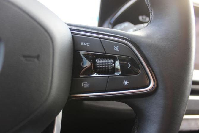Geely Monjaro I с пробегом 2024 года, цена 2 997 000 рублей, 98014 км, внедорожник, Автокод Объявления