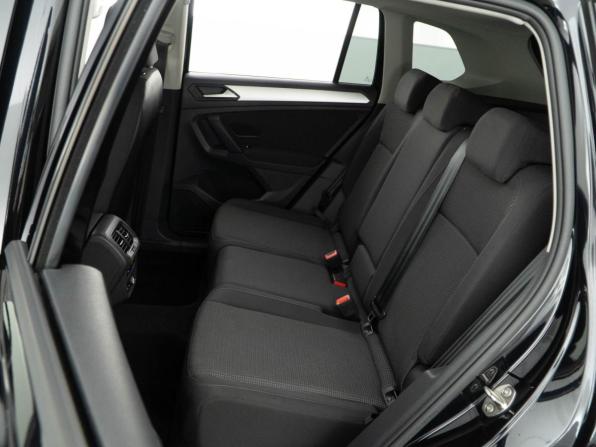 Volkswagen Tiguan II с пробегом 2019 года, цена 2 339 444 рубля, 39195 км, внедорожник, Автокод Объявления