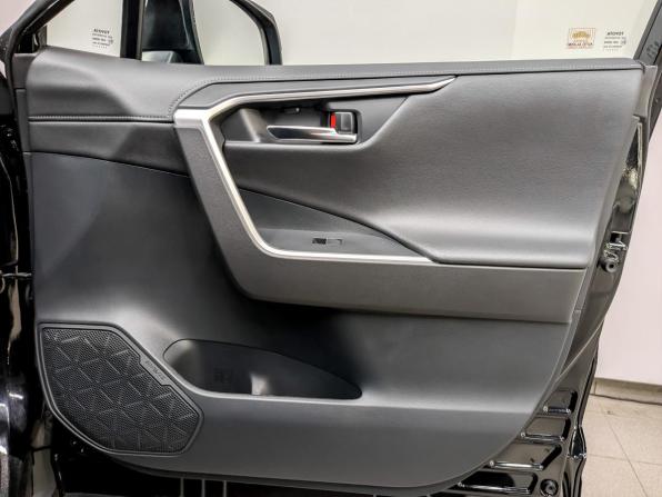 Toyota RAV4 V (XA50) с пробегом 2021 года, цена 3 600 000 рублей, 61436 км, внедорожник, Автокод Объявления