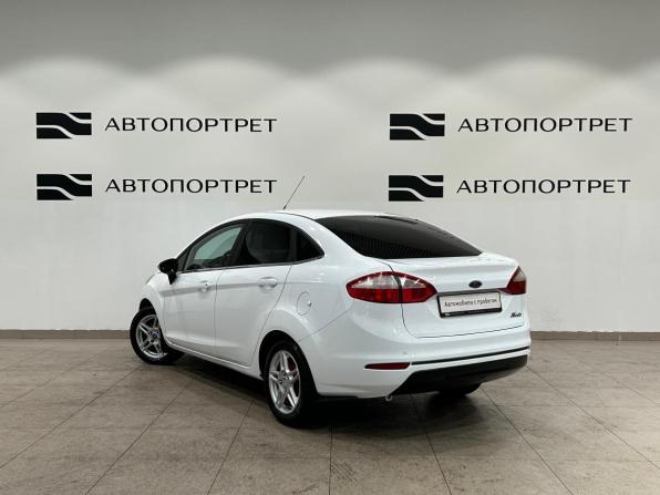 Ford Fiesta Mk6 Рестайлинг с пробегом 2015 года, цена 699 000 рублей, 191715 км, седан, Автокод Объявления