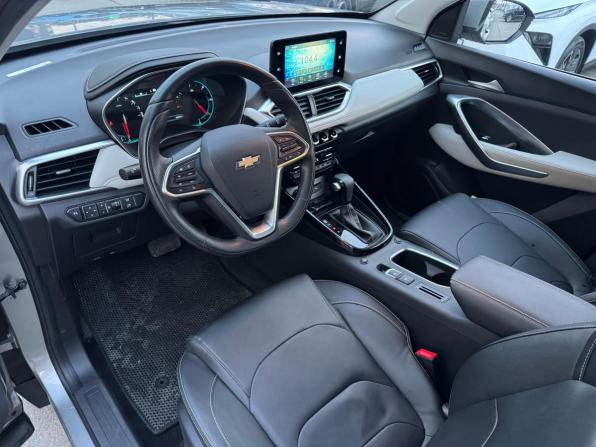 Chevrolet Captiva II с пробегом 2022 года, цена 2 179 000 рублей, 16000 км, внедорожник, Автокод Объявления