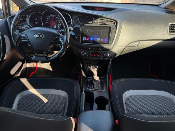 Kia Ceed II с пробегом 2012 года, цена 1 073 000 рублей, 138800 км, хэтчбек, Автокод Объявления