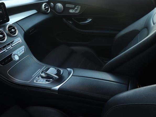 Mercedes-Benz C-Класс IV (W205) Рестайлинг с пробегом 2018 года, цена 3 427 000 рублей, 94939 км, купе, Автокод Объявления