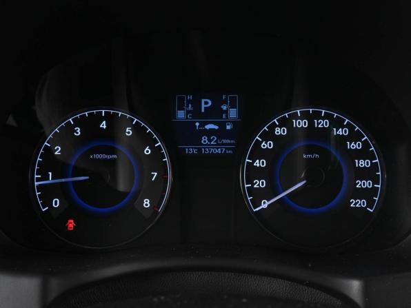 Hyundai Solaris I Рестайлинг с пробегом 2015 года, цена 1 080 000 рублей, 137047 км, седан, Автокод Объявления