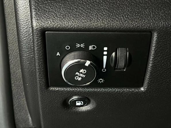 Jeep Grand Cherokee IV (WK2) Рестайлинг с пробегом 2013 года, цена 2 165 000 рублей, 212997 км, внедорожник, Автокод Объявления