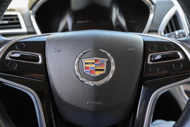 Cadillac SRX II Рестайлинг с пробегом 2014 года, цена 1 749 000 рублей, 216185 км, внедорожник, Автокод Объявления