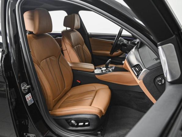 BMW 5 серии VII (G30/G31/G38) Рестайлинг с пробегом 2021 года, цена 4 980 000 рублей, 80631 км, седан, Автокод Объявления