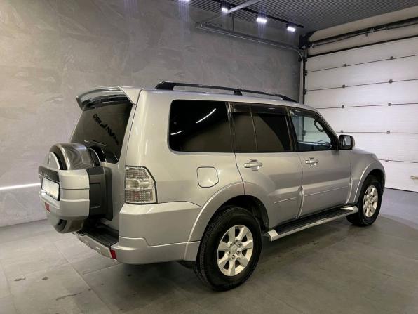 Mitsubishi Pajero IV Рестайлинг 1 с пробегом 2011 года, цена 1 799 000 рублей, 301938 км, внедорожник, Автокод Объявления