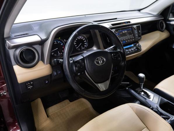 Toyota RAV4 IV (XA40) Рестайлинг с пробегом 2017 года, цена 1 990 000 рублей, 217038 км, внедорожник, Автокод Объявления