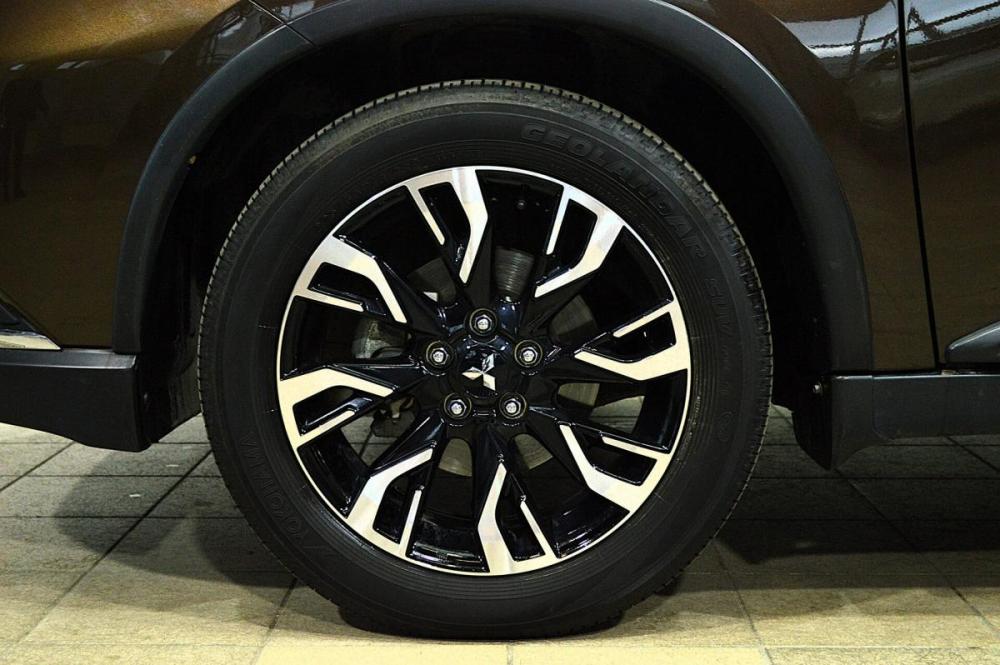 Mitsubishi Outlander III Рестайлинг 3 Сургут  - изображение 9