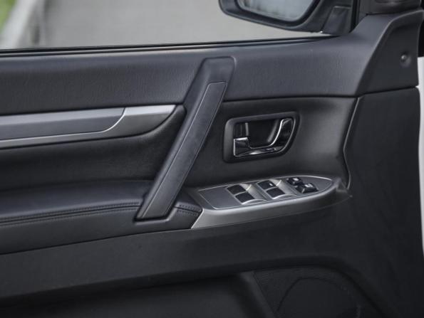 Mitsubishi Pajero IV Рестайлинг 2 с пробегом 2019 года, цена 2 799 000 рублей, 164944 км, внедорожник, Автокод Объявления