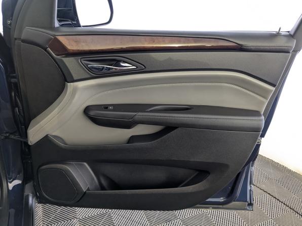 Cadillac SRX II с пробегом 2011 года, цена 1 300 000 рублей, 186475 км, внедорожник, Автокод Объявления