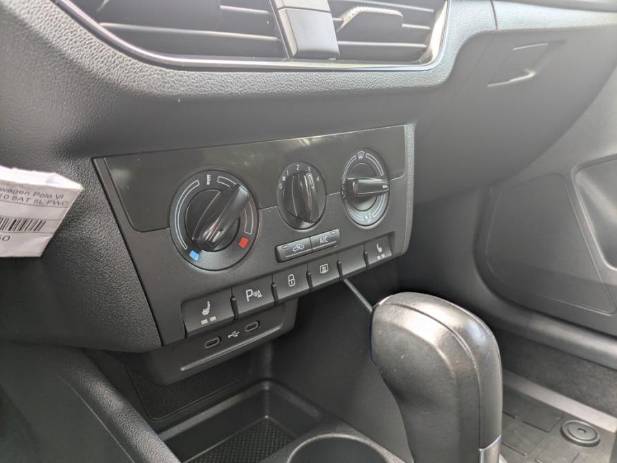 Volkswagen Polo VI Москва  - изображение 29