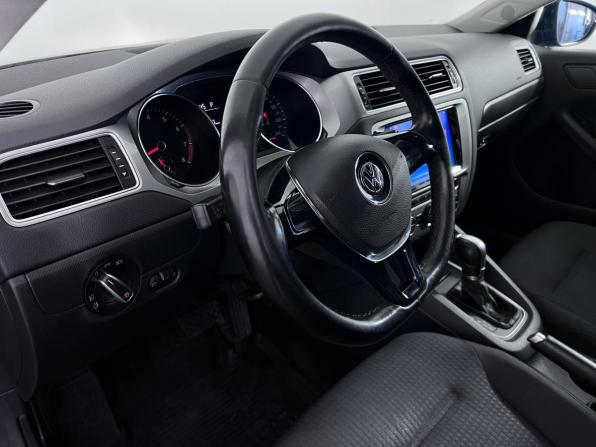 Volkswagen Jetta VI Рестайлинг с пробегом 2017 года, цена 1 330 000 рублей, 120803 км, седан, Автокод Объявления