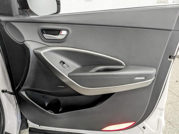 Hyundai Santa Fe III Рестайлинг с пробегом 2016 года, цена 2 425 000 рублей, 93999 км, внедорожник, Автокод Объявления