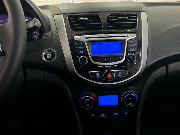 Hyundai Solaris I с пробегом 2013 года, цена 920 000 рублей, 163754 км, седан, Автокод Объявления