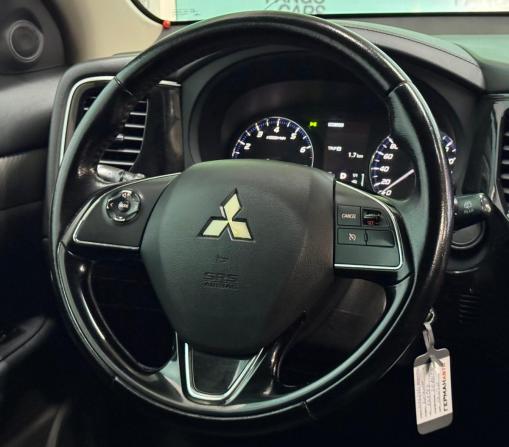 Mitsubishi Outlander III Рестайлинг 2 с пробегом 2016 года, цена 1 630 000 рублей, 200300 км, внедорожник, Автокод Объявления