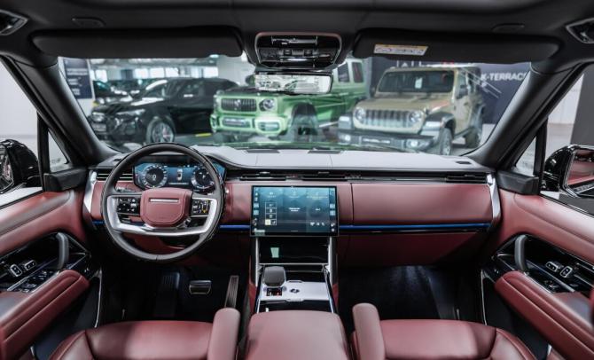 Новый Land Rover Range Rover V 2026 года, цена 27 490 000 рублей, внедорожник, Автокод Объявления