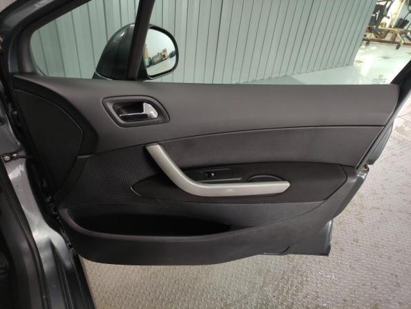 Peugeot 308 I Рестайлинг с пробегом 2011 года, цена 401 000 рублей, 140558 км, хэтчбек, Автокод Объявления