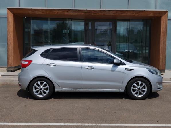 Kia Rio III с пробегом 2013 года, цена 650 000 рублей, 237409 км, хэтчбек, Автокод Объявления