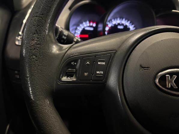 Kia Soul I с пробегом 2011 года, цена 499 000 рублей, 255000 км, хэтчбек, Автокод Объявления