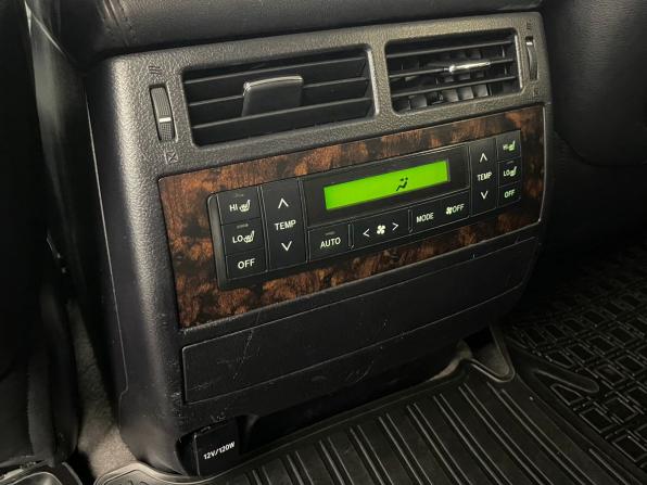 Toyota Land Cruiser 200 Series Рестайлинг 1 с пробегом 2015 года, цена 3 179 000 рублей, 261211 км, внедорожник, Автокод Объявления
