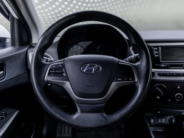 Hyundai Solaris II с пробегом 2017 года, цена 1 185 000 рублей, 169797 км, седан, Автокод Объявления