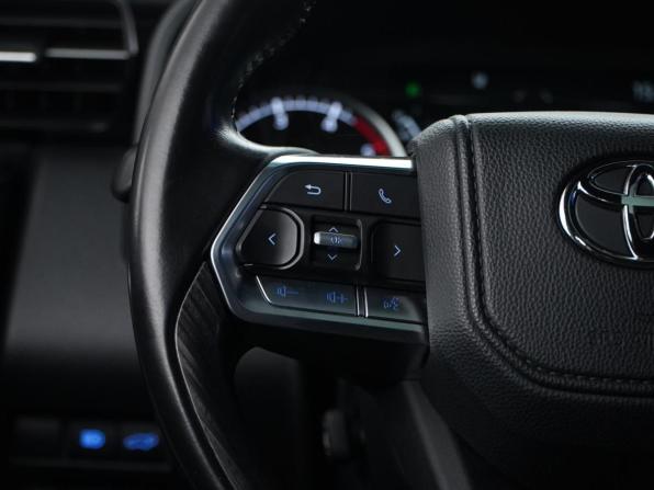 Toyota Land Cruiser 300 Series с пробегом 2023 года, цена 11 698 888 рублей, 83794 км, внедорожник, Автокод Объявления