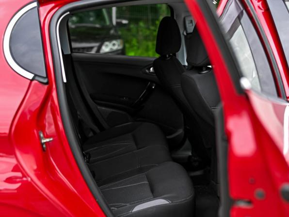 Peugeot 208 I с пробегом 2013 года, цена 480 000 рублей, 266746 км, хэтчбек, Автокод Объявления