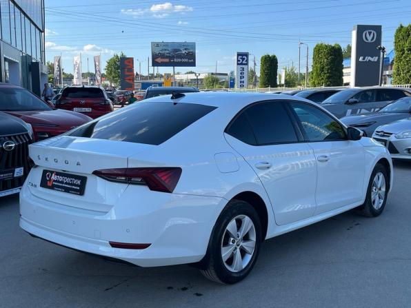 Skoda Octavia IV (A8) с пробегом 2020 года, цена 2 290 000 рублей, 63500 км, лифтбек, Автокод Объявления