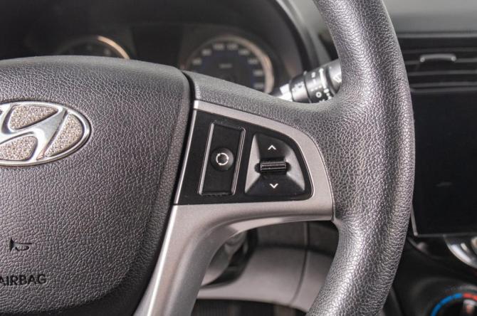 Hyundai Solaris I Рестайлинг с пробегом 2016 года, цена 1 349 000 рублей, 225000 км, седан, Автокод Объявления