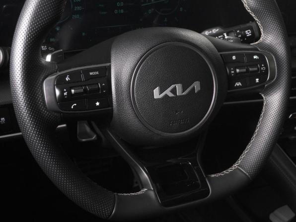 Kia Sportage V с пробегом 2025 года, цена 3 499 000 рублей, 11092 км, внедорожник, Автокод Объявления