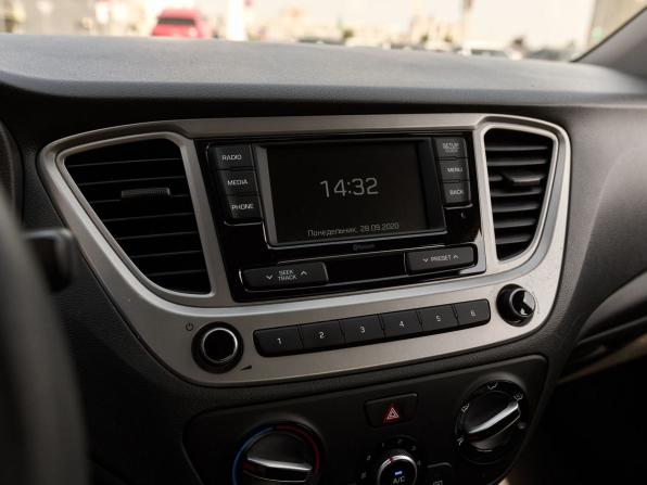 Hyundai Solaris II Рестайлинг с пробегом 2021 года, цена 1 598 000 рублей, 76420 км, седан, Автокод Объявления