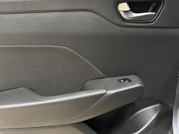 Hyundai Solaris II с пробегом 2019 года, цена 1 595 000 рублей, 32220 км, седан, Автокод Объявления