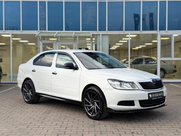 Skoda Octavia II (A5) Рестайлинг с пробегом 2013 года, цена 575 000 рублей, 155959 км, лифтбек, Автокод Объявления