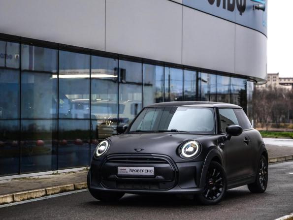 Mini Hatch III (F55/F56) Рестайлинг 2 с пробегом 2021 года, цена 2 339 000 рублей, 70681 км, хэтчбек, Автокод Объявления