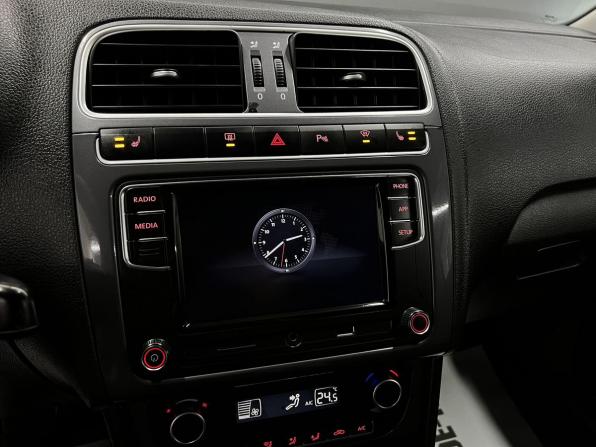 Volkswagen Polo V Рестайлинг с пробегом 2018 года, цена 1 145 000 рублей, 145275 км, седан, Автокод Объявления