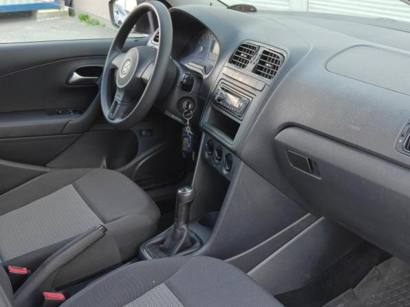 Volkswagen Polo V с пробегом 2011 года, цена 617 000 рублей, 175204 км, седан, Автокод Объявления