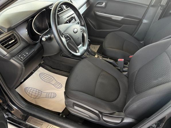 Kia Rio III Рестайлинг с пробегом 2016 года, цена 1 099 000 рублей, 147180 км, седан, Автокод Объявления
