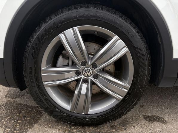 Volkswagen Tiguan II с пробегом 2018 года, цена 2 800 000 рублей, 114181 км, внедорожник, Автокод Объявления