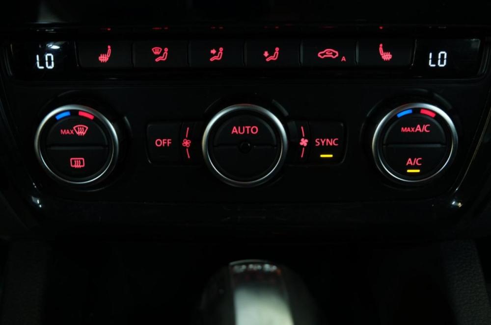 Volkswagen Jetta VI Омск  - изображение 16