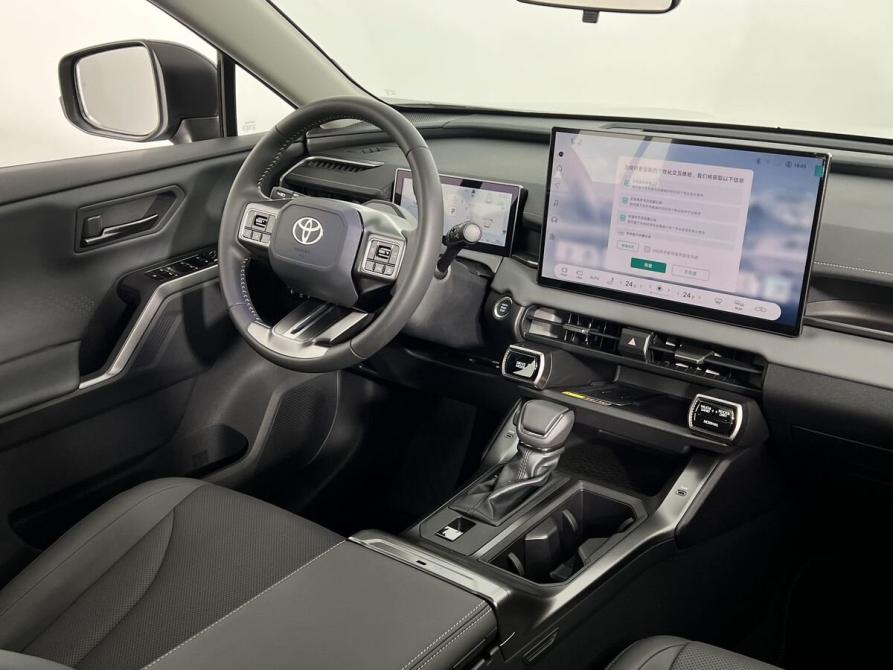 Toyota RAV4 VI (XA60) Калининград  - изображение 13
