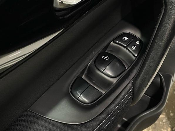 Nissan Qashqai II с пробегом 2014 года, цена 1 280 000 рублей, 134577 км, внедорожник, Автокод Объявления