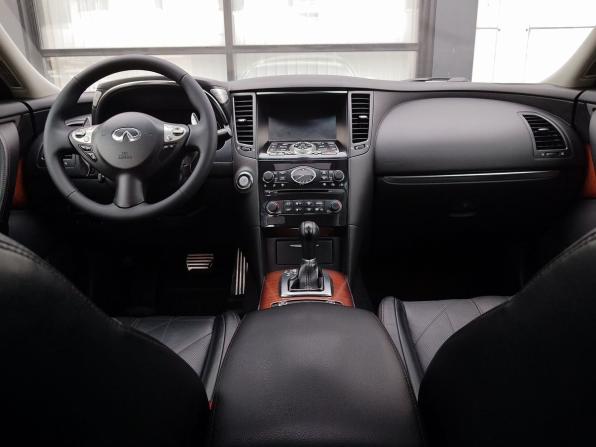 Infiniti QX70 с пробегом 2014 года, цена 2 200 000 рублей, 188958 км, внедорожник, Автокод Объявления