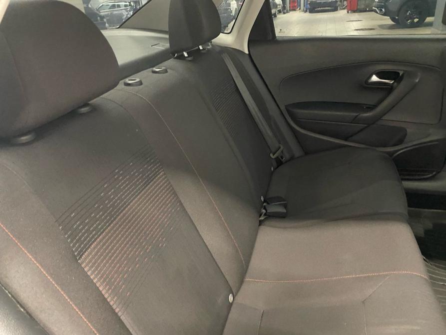 Volkswagen Polo V Рестайлинг Санкт-Петербург  - изображение 16