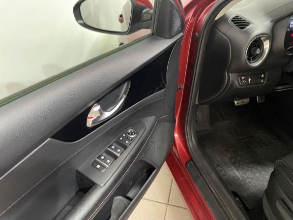 Kia Cerato IV с пробегом 2021 года, цена 2 250 000 рублей, 67000 км, седан, Автокод Объявления